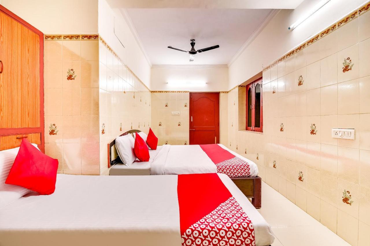 OYO spot on 63027 Slv Residency Hotell Tirupati Eksteriør bilde