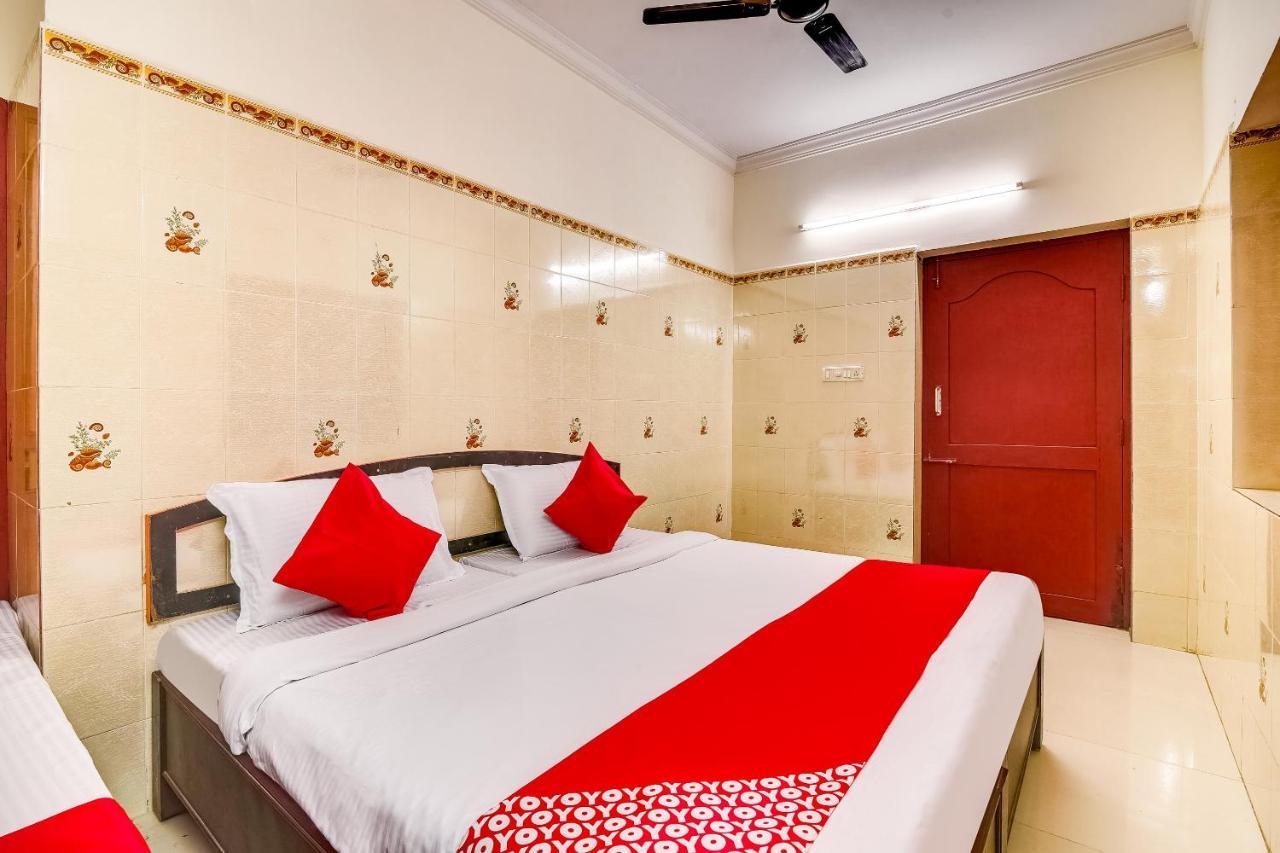OYO spot on 63027 Slv Residency Hotell Tirupati Eksteriør bilde